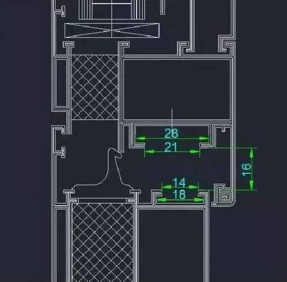 成人黄色草莓视频槽口.jpg